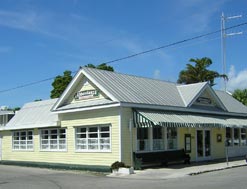 Yellow building of Abbondonza restaurant
