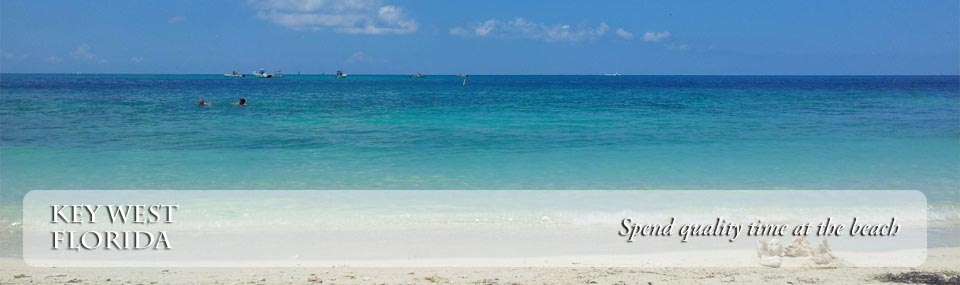 View of the aqua-blue ocean that surrounds the island of Key West